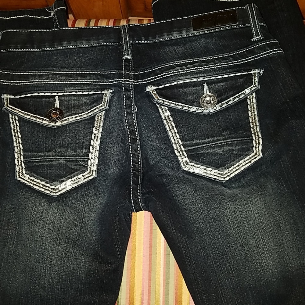 Buckles jeans never worn